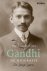 Gandhi de biografie; de jon...