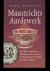 Heshusius,Monda. - Maastrichts aardewerk. Gids voor verzamelaars en liefhebbers van het aardewerk Petrus Regout/De Sphinx en Société Céramique.