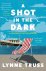 Lynne Truss - A Shot in the Dark / A Constable Twitten Mystery