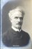 Rochefort, Henri: - [Fotopostkarte, halbe Figur, en face]