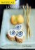 Kazuko , Emi  .  [ ISBN 9789043904261 ]  3119 - Japans  Koken . ( Masterclass . ) Eenentwintig van de beroemste Japanse koks hebben een zestigtal recepten bijeengebracht , zowel eenvoudige als bijzondere , om thuis te kunnen bereiden . ) In Masterclass Japans koken hebben 21 van de beroemdste -