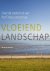 Vloeiend landschap over de ...